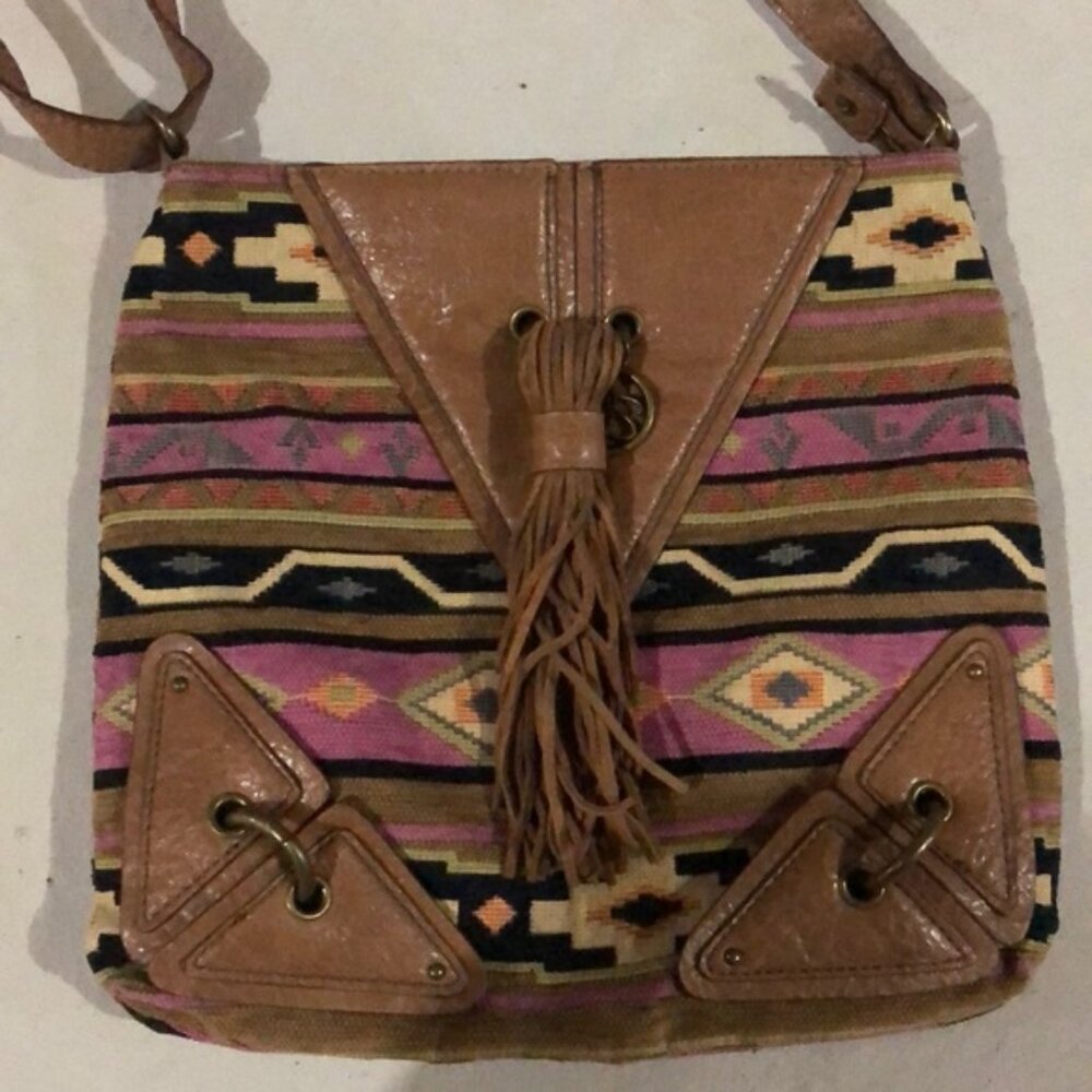 Jessica Simpson crossbody bag